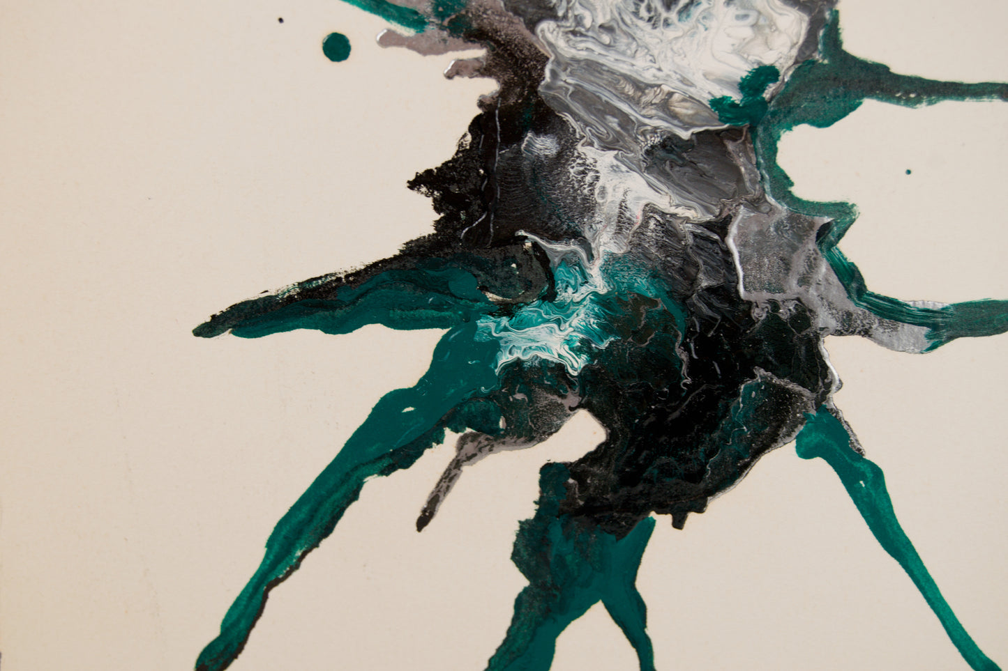 ANITA SOLÀ D'IMBERT | FORMA ABSTRACTA EN VERDE Y NEGRO | INFORMALISMO MATÉRICO | ACRÍLICO SOBRE PAPEL