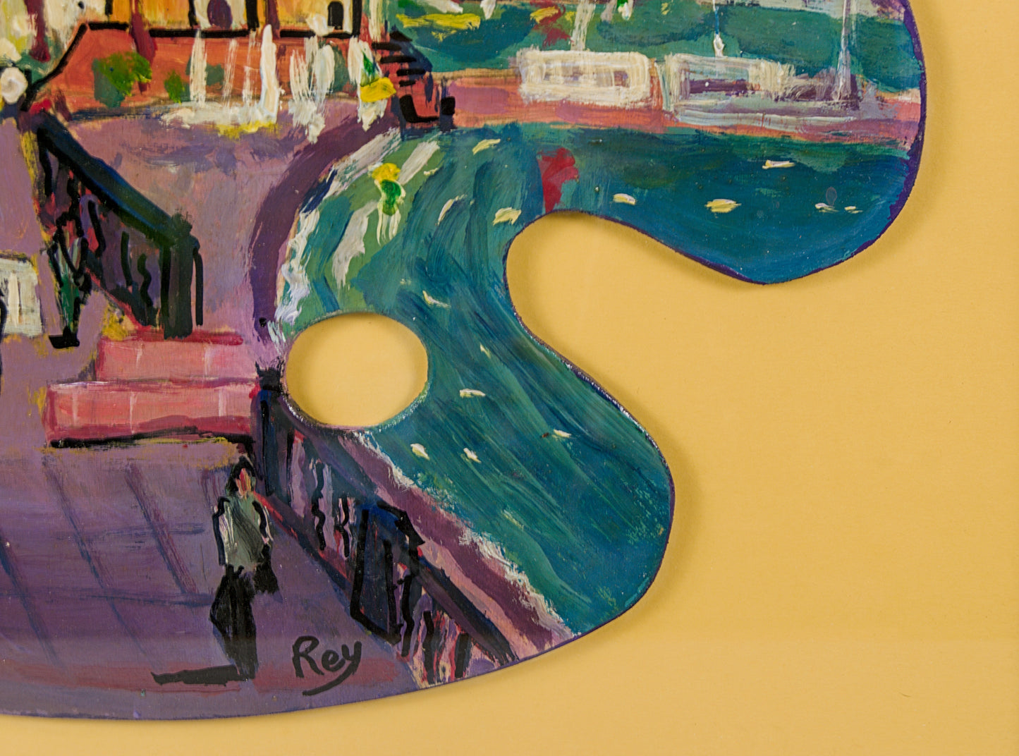 Javier Rey | Vista de Sitges sobre Paleta de Pintor | Óleo sobre tabla | Expresionismo Colorista